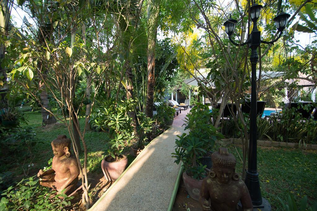 โสนาลอง บูติก วิลเลจแอนด์รีสอร์ท เสียมราฐ ภายนอก รูปภาพ
